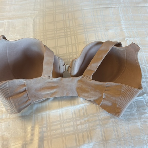 Spanx Bra-llelujah! Lightly Lined Full Coverage Front Hook Underwire Bra - Picture 5 of 9